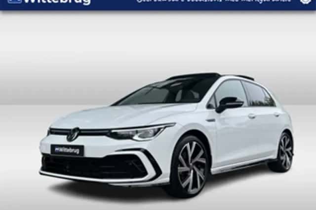 Volkswagen Golf (2023) thumbnail 1