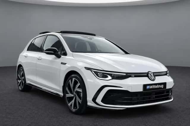 Volkswagen Golf (2023) thumbnail 5