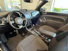 Volkswagen Beetle (2018) thumbnail 15