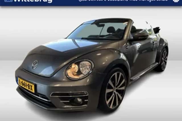 Volkswagen Beetle (2018) thumbnail 1