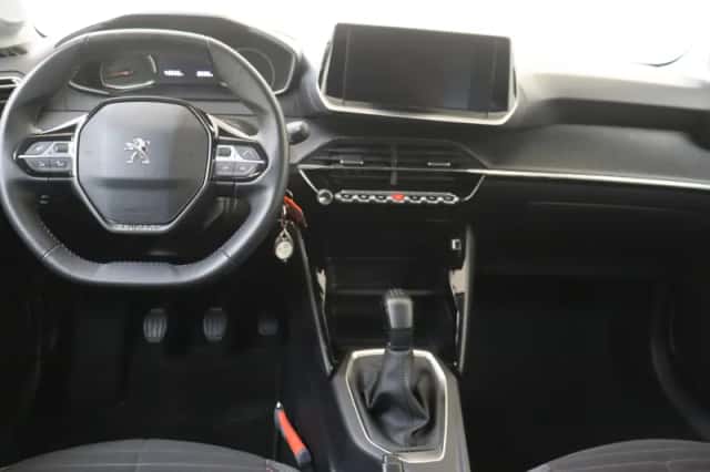 Peugeot 208 (2021) thumbnail 5