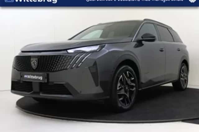 Peugeot 5008 (2025) thumbnail 1