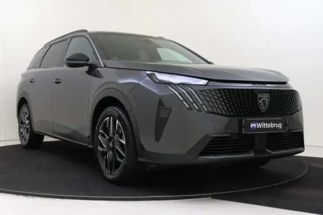 Peugeot 5008 (2025) thumbnail 2