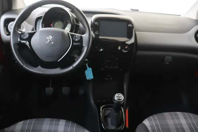 Peugeot 108 (2019) thumbnail 5