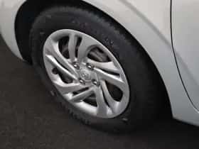 Hyundai i10 (2023) thumbnail 29