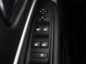 Jeep Avenger (2024) thumbnail 23