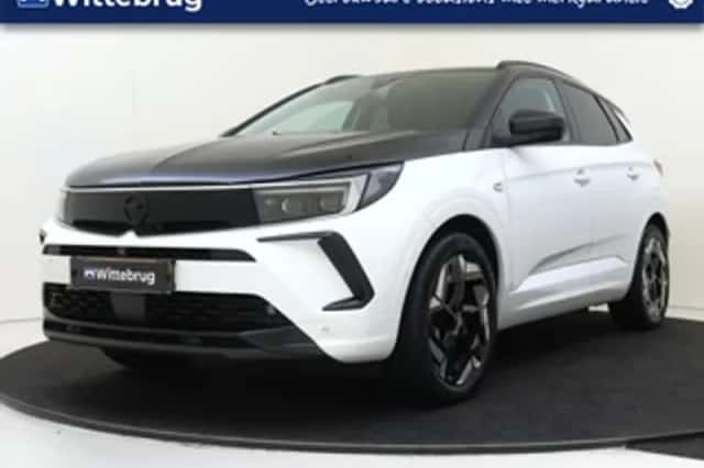 Opel Grandland (2023) thumbnail 1