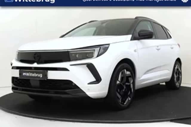 Opel Grandland (2023) thumbnail 1
