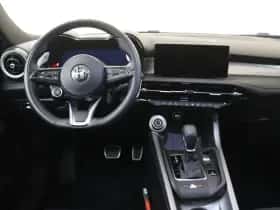 Alfa Romeo Tonale (2023) thumbnail 5