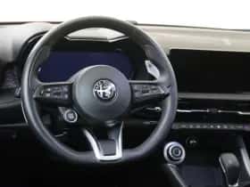 Alfa Romeo Tonale (2023) thumbnail 6