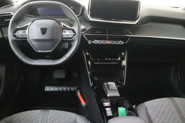 Peugeot e-2008 (2025) thumbnail 5