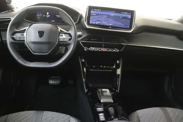 Peugeot e-2008 (2024) thumbnail 5