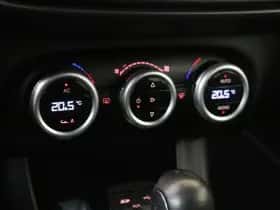 Alfa Romeo Giulietta (2016) thumbnail 19