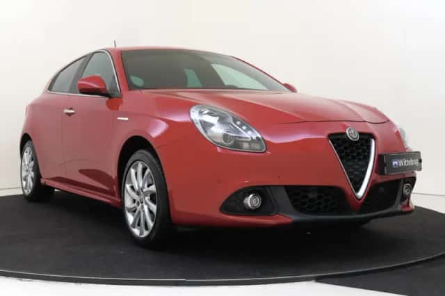 Alfa Romeo Giulietta (2016) thumbnail 3