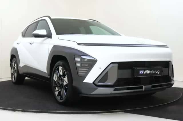Hyundai Kona (2023) thumbnail 3