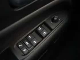 Jeep Compass (2022) thumbnail 10