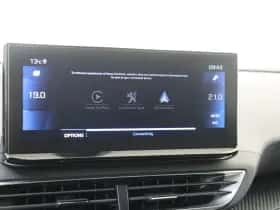 Peugeot 3008 (2021) thumbnail 18