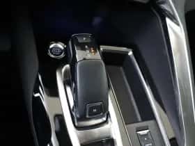 Peugeot 3008 (2021) thumbnail 20