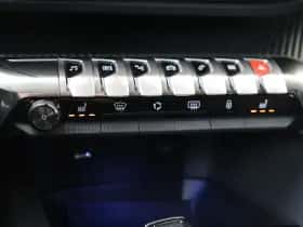 Peugeot 3008 (2021) thumbnail 26