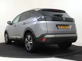 Peugeot 3008 (2021) thumbnail 4