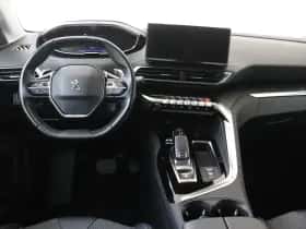 Peugeot 3008 (2021) thumbnail 5