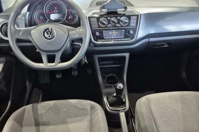 Volkswagen Up! (2023) thumbnail 6