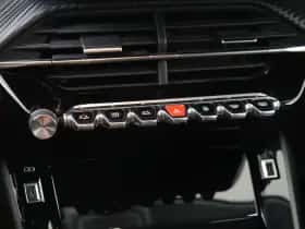 Peugeot 208 (2022) thumbnail 24