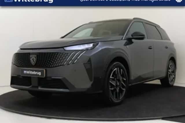Peugeot 5008 (2025) thumbnail 1