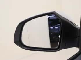 Hyundai i10 (2024) thumbnail 25