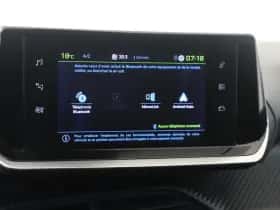 Peugeot e-2008 (2022) thumbnail 17