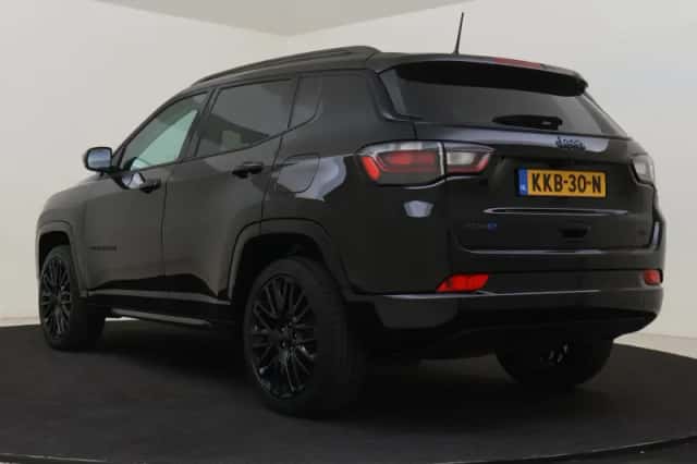 Jeep Compass (2022) thumbnail 4