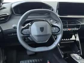 Peugeot e-2008 (2025) thumbnail 6