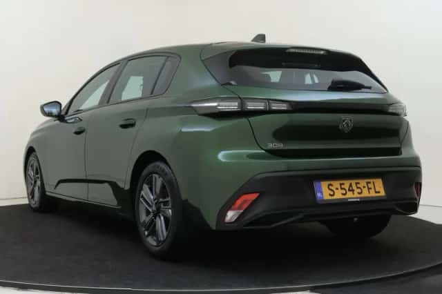 Peugeot 308 (2023) thumbnail 4