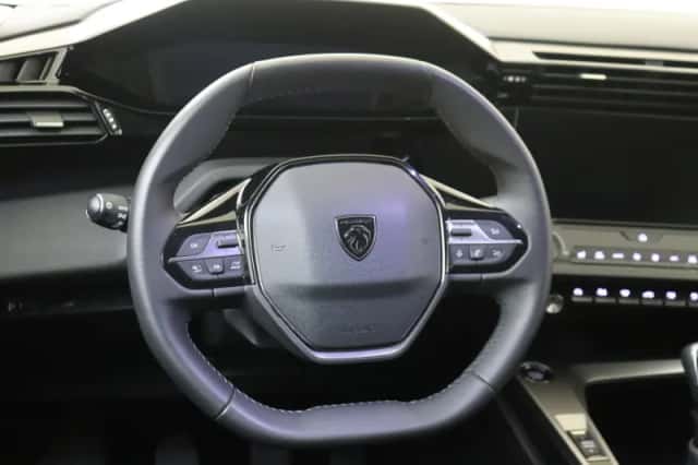 Peugeot 308 (2023) thumbnail 6