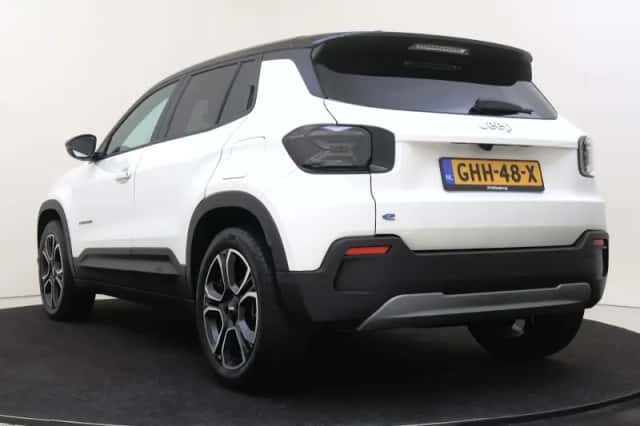 Jeep Avenger (2024) thumbnail 4