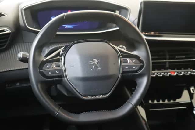 Peugeot 208 (2021) thumbnail 6