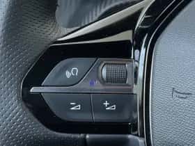 Peugeot 208 (2022) thumbnail 22
