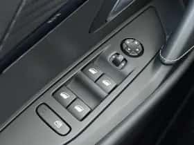 Peugeot 208 (2022) thumbnail 32