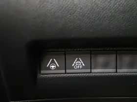 Peugeot 2008 (2022) thumbnail 28