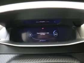 Peugeot 2008 (2022) thumbnail 7