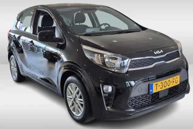 Kia Picanto (2023) thumbnail 2