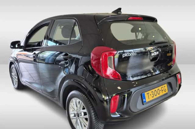 Kia Picanto (2023) thumbnail 4