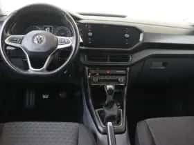 Volkswagen T-Cross (2019) thumbnail 5
