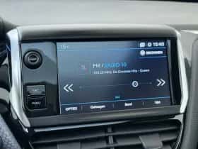 Peugeot 2008 (2018) thumbnail 16