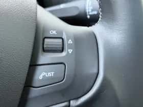 Peugeot 2008 (2018) thumbnail 23