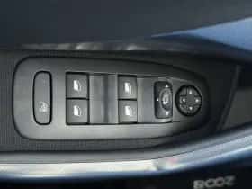 Peugeot 2008 (2018) thumbnail 29