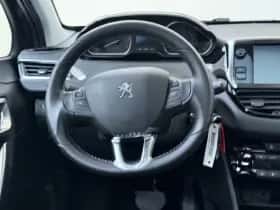 Peugeot 2008 (2018) thumbnail 6