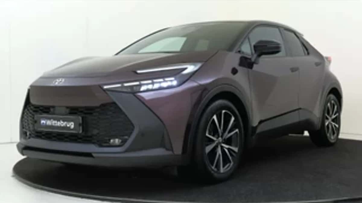 Toyota C-HR (2024) — foto 1