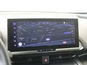 Toyota C-HR (2024) thumbnail 15