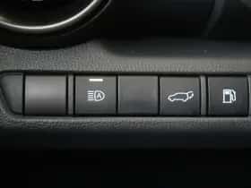 Toyota C-HR (2024) thumbnail 28